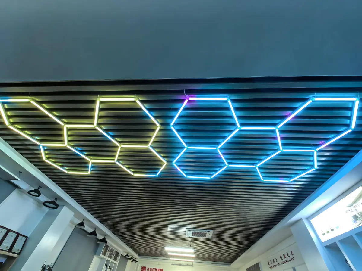 RGB Honeycomb Lamp – 5 Holes – SU-HC5-43WRGBW-G1
