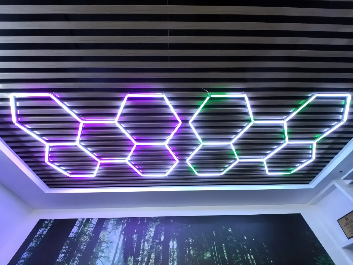 RGB Honeycomb Lamp – 5 Holes – SU-HC5-43WRGBW-G1