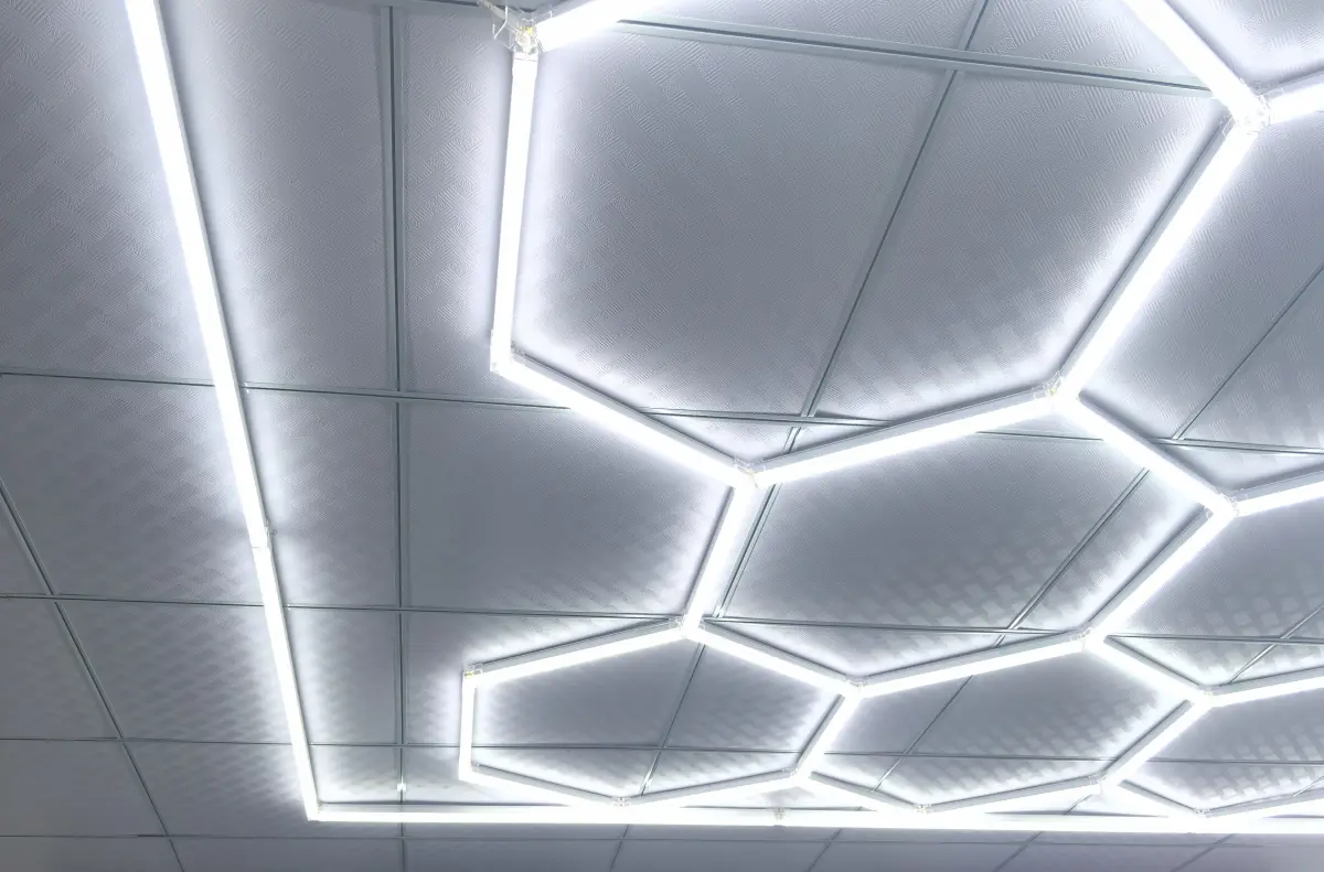14-Hole Honeycomb Lamp – 680W – 6500K – SU-HC14-680W65K-G1